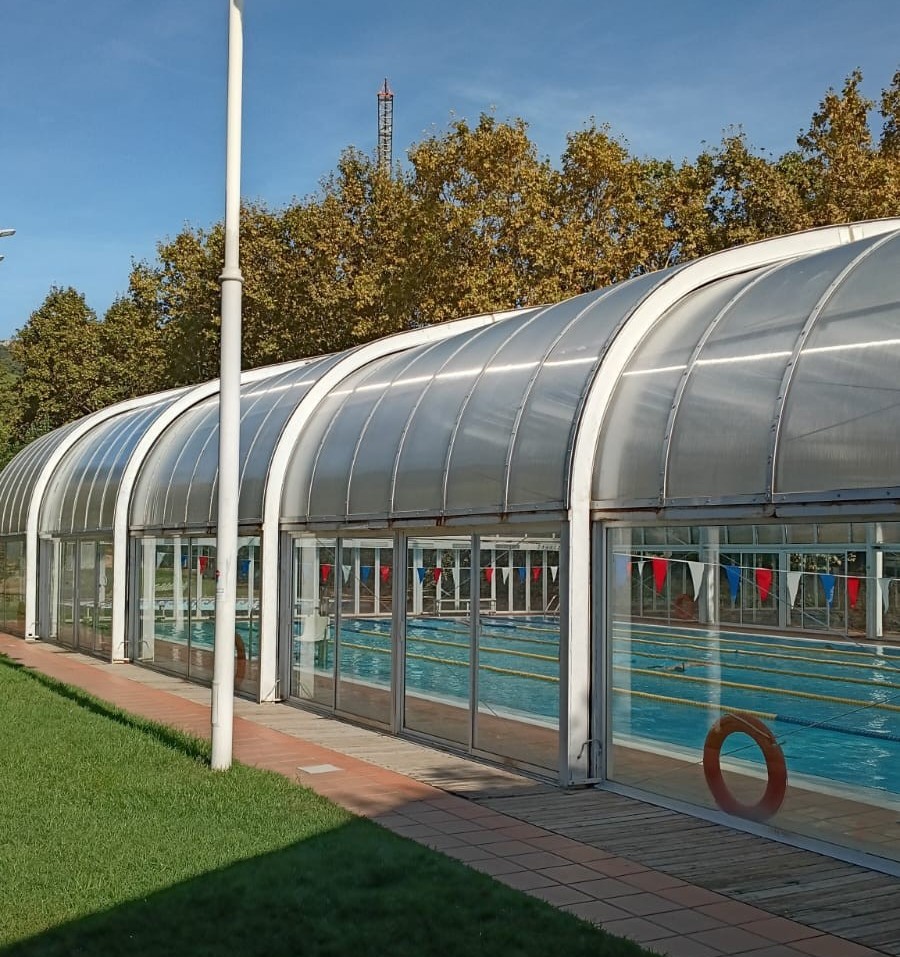 La Piscina municipal reobre despr&eacute;s de l'aturada t&egrave;cnica anual 